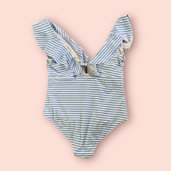 Women's Ruffle Swimsuit - Picture 2 of 3